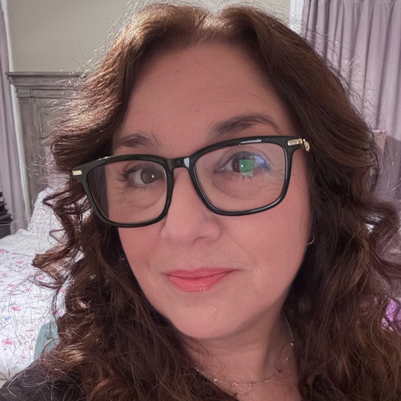 Meet your Posher, Diana - Picture 1 of 1